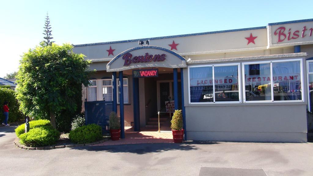 Bentons Motel Levin Exterior photo