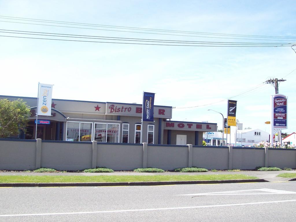 Bentons Motel Levin Exterior photo